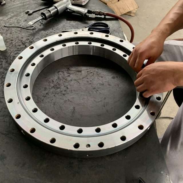 four-point contact ball slewing bearing Alt.